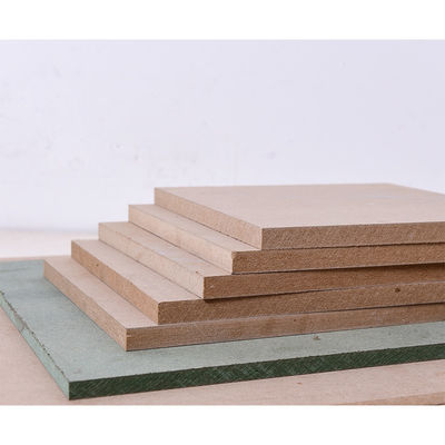 Tarjetas blancas laminadas con superficie de melamina Mdf Hdf para muebles de 1,5-25 mm de espesor