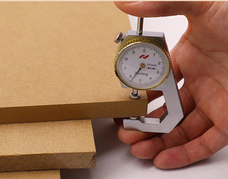 18 mm de Melamina Prelaminado Mdf Hdf Tabla Tablas de fibra para resistir la humedad y pegamento E2