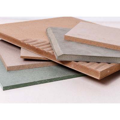 En interiores 2-25mm de tamaño personalizado Plain MDF con núcleo de madera de álamo